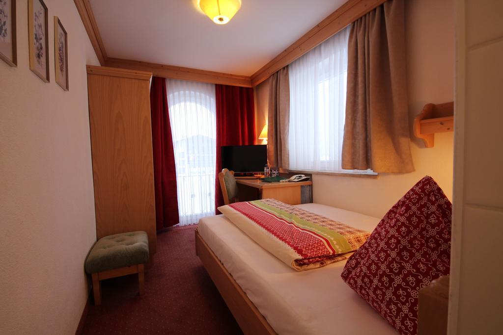 Hotel Garni Laerchenhof Lech am Arlberg Exterior foto