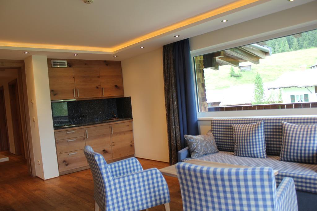Hotel Garni Laerchenhof Lech am Arlberg Quarto foto